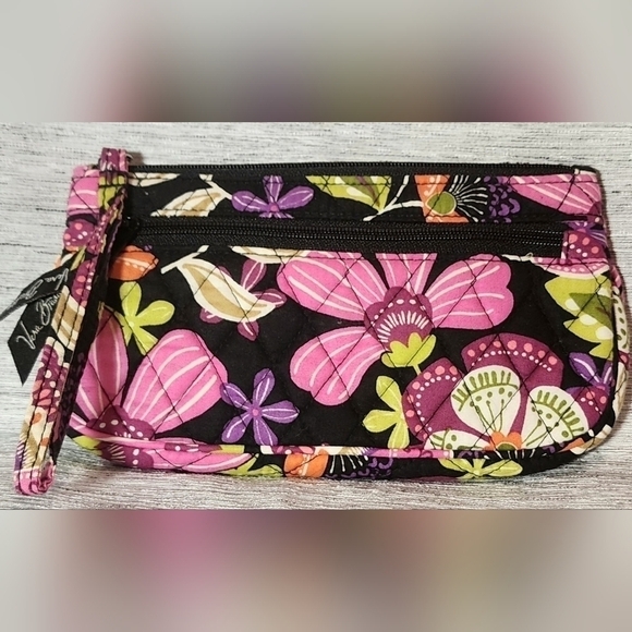 Vera Bradley Wristlet Pirouette Pattern New without Tags - Picture 3 of 4
